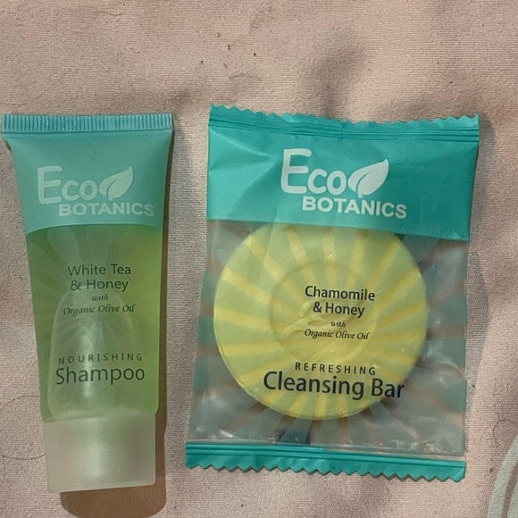 Set of 10 travel shampoo & cleansing bars airbnb vrbo amenity package - Picture 2 of 6